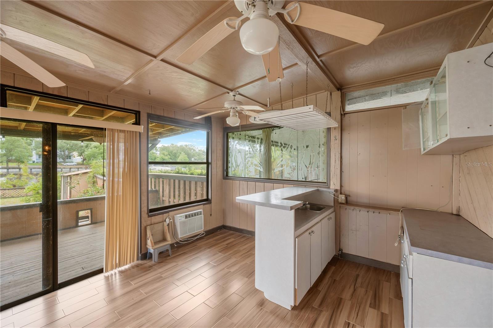 1304 W CHARTER ST, TAMPA, FL, 33602