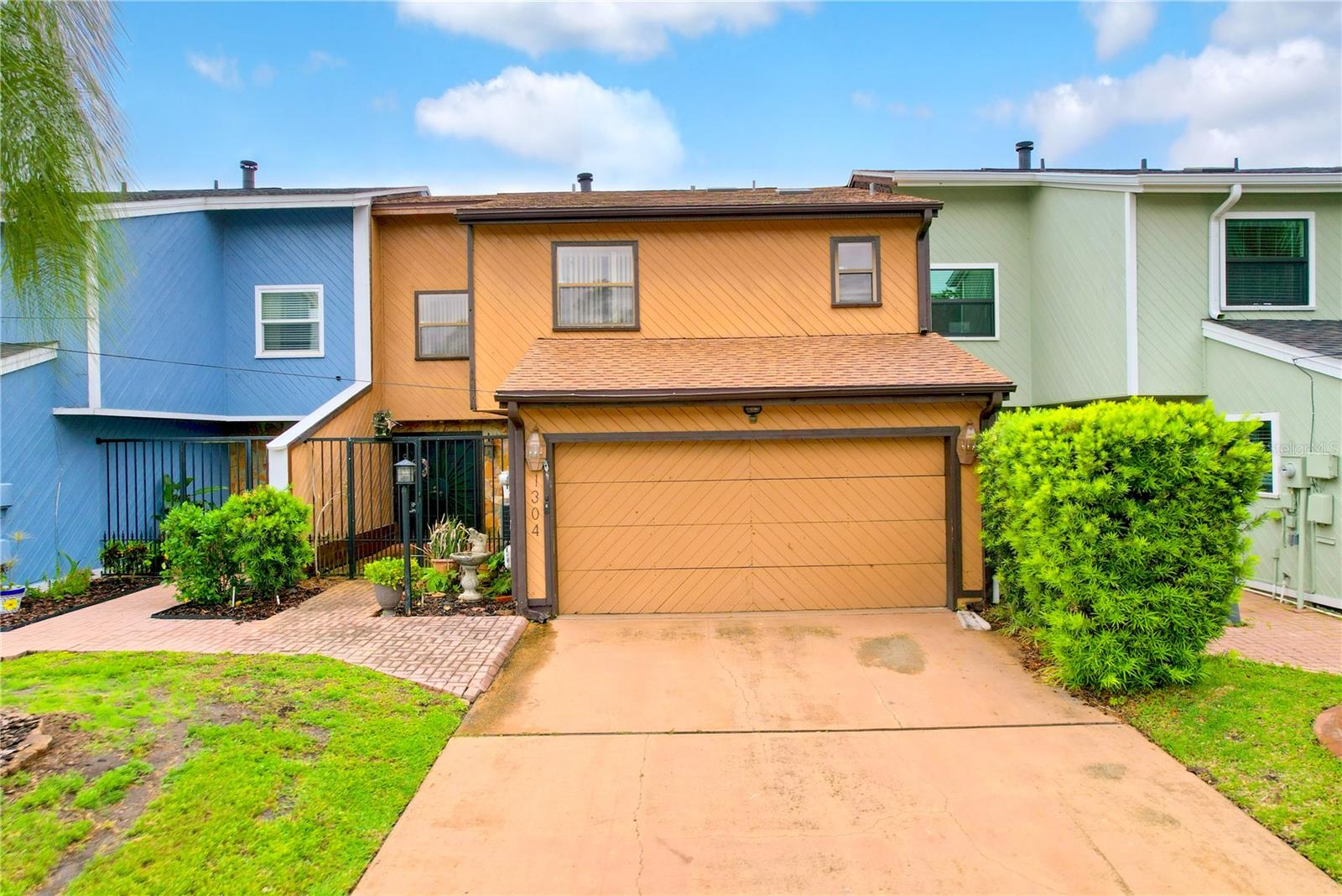 1304 W CHARTER ST, TAMPA, FL, 33602