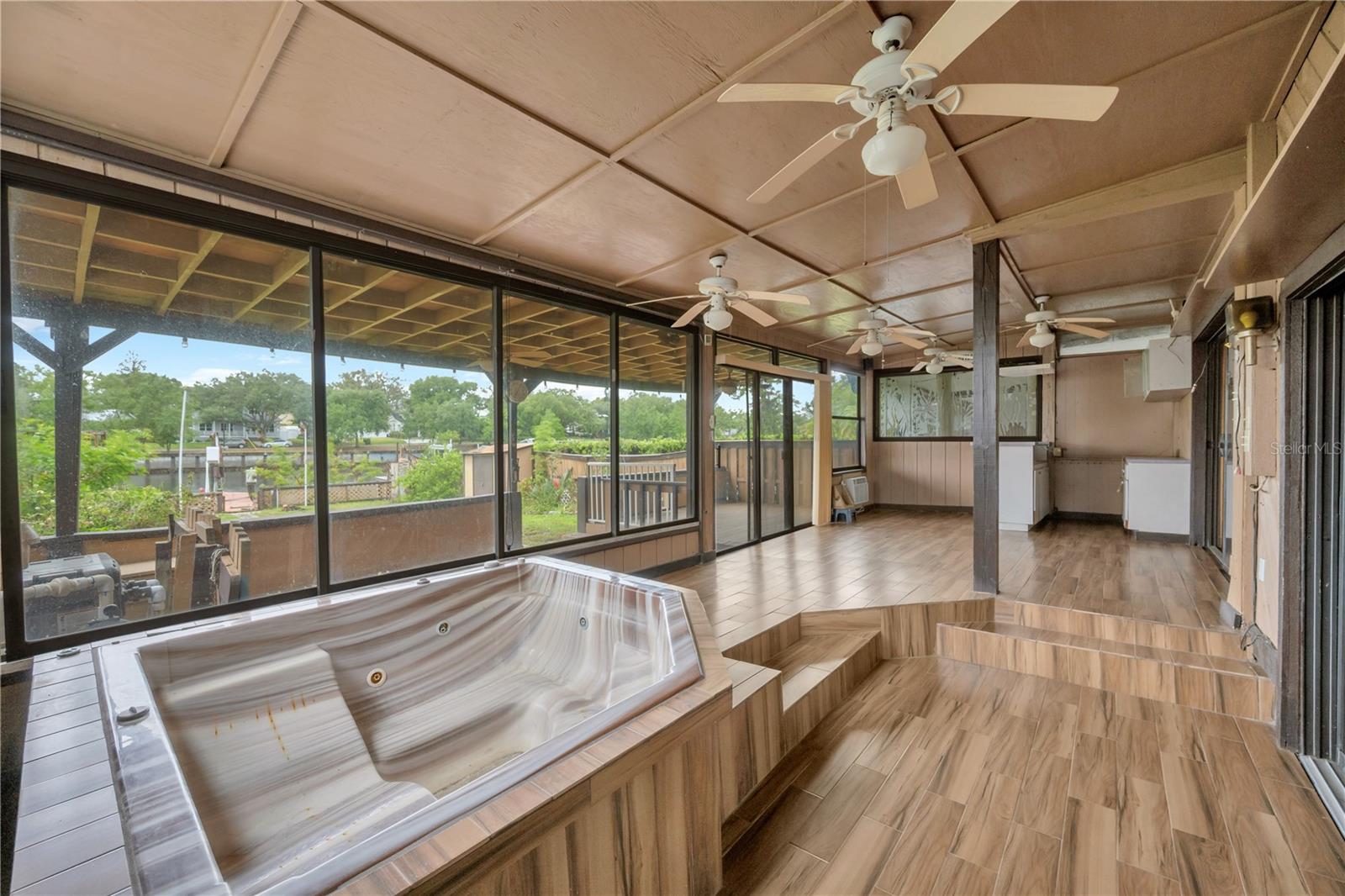 1304 W CHARTER ST, TAMPA, FL, 33602