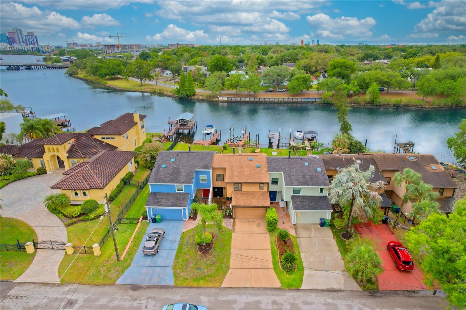 1304 W CHARTER ST, TAMPA, FL, 33602