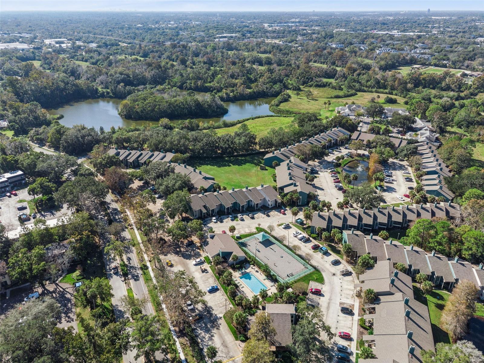 476 CLUB DR, WINTER SPRINGS, FL, 32708