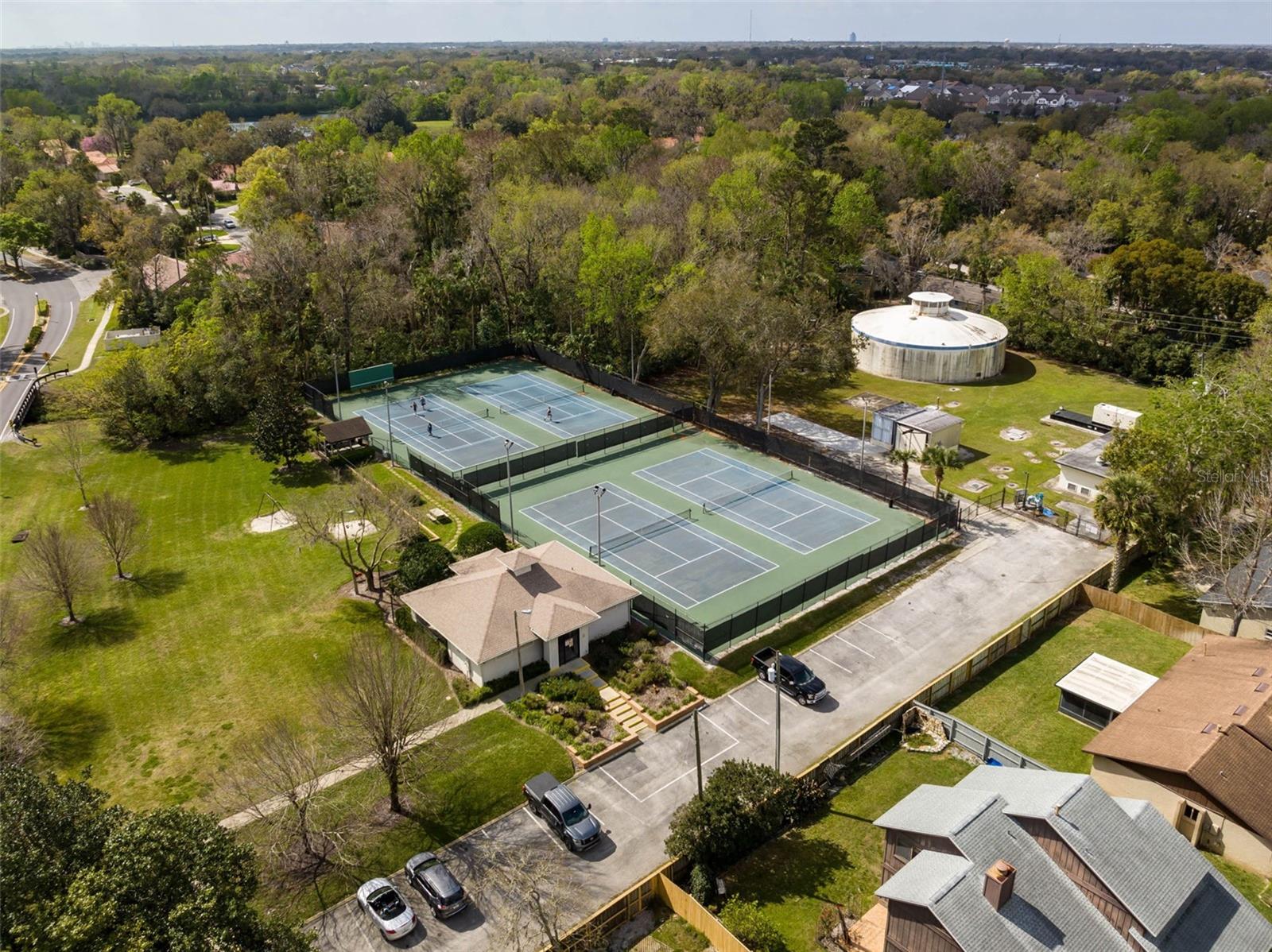 476 CLUB DR, WINTER SPRINGS, FL, 32708