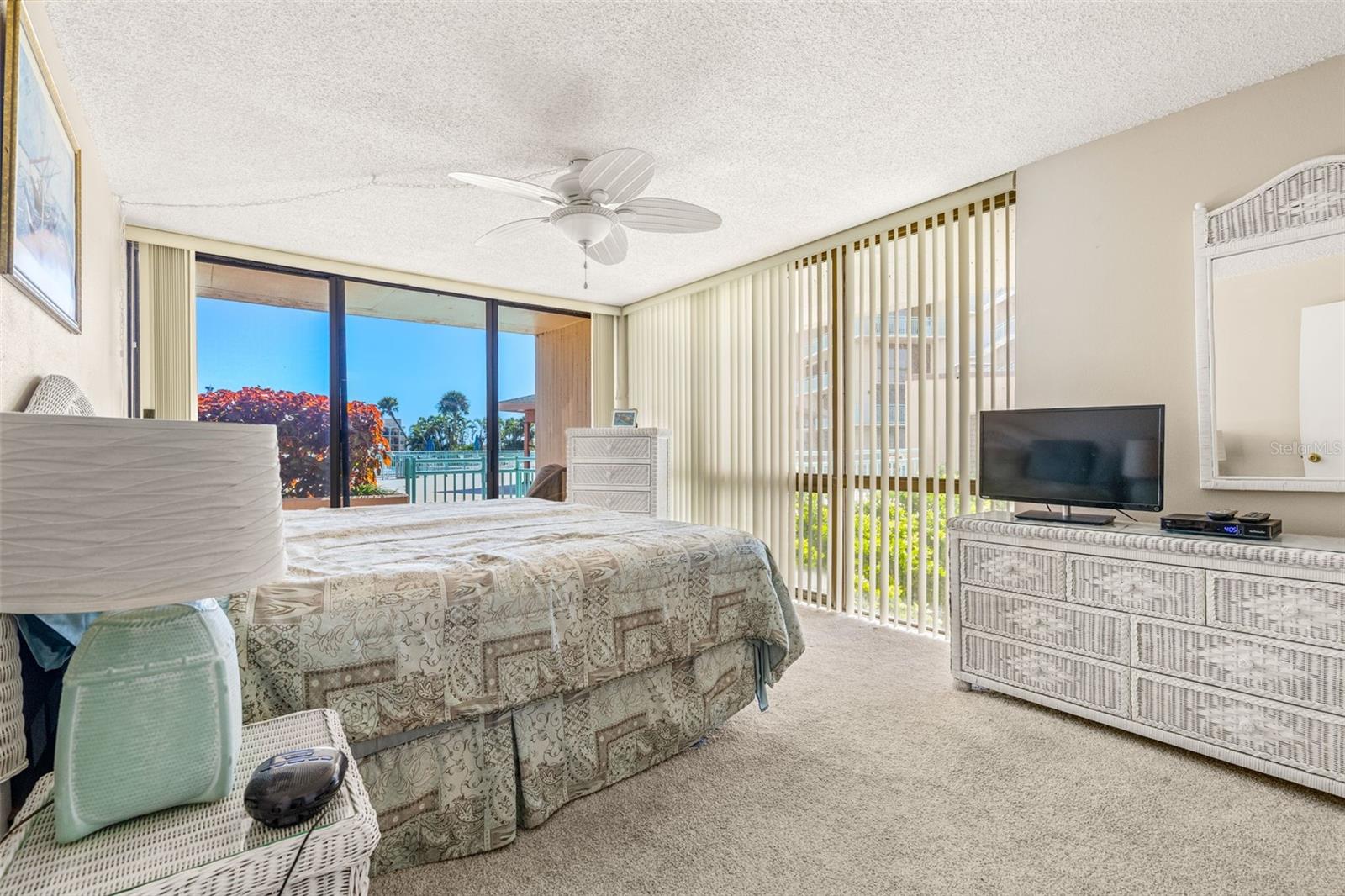 1 KEY CAPRI #102E, TREASURE ISLAND, FL, 33706