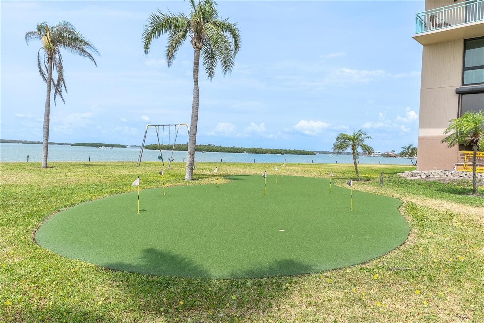 1 KEY CAPRI #102E, TREASURE ISLAND, FL, 33706