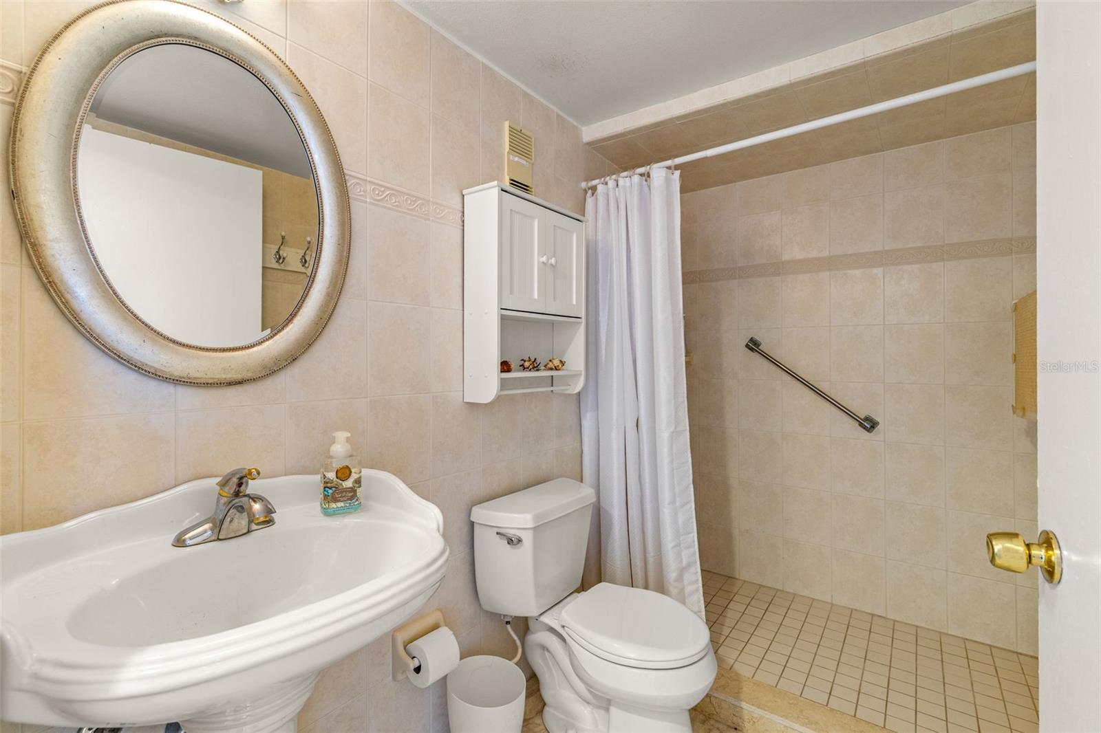 1 KEY CAPRI #102E, TREASURE ISLAND, FL, 33706