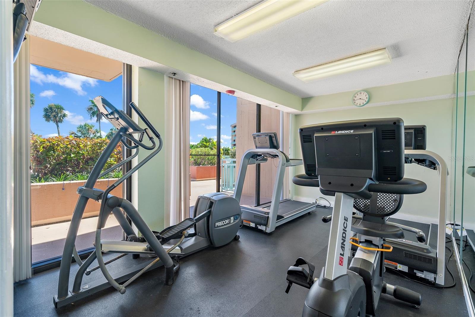 1 KEY CAPRI #102E, TREASURE ISLAND, FL, 33706