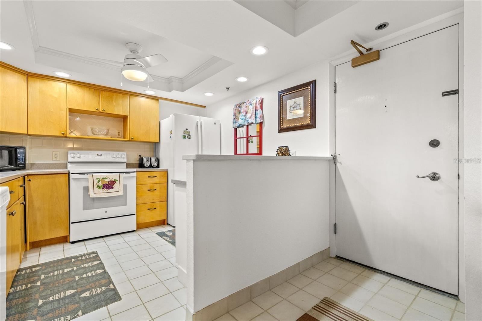 1 KEY CAPRI #104-East, TREASURE ISLAND, FL, 33706