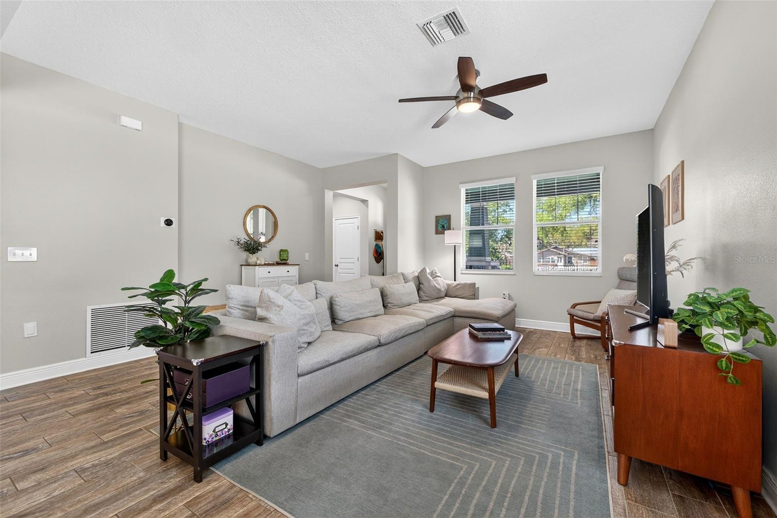 1003 E COMANCHE AVE, TAMPA, FL, 33604