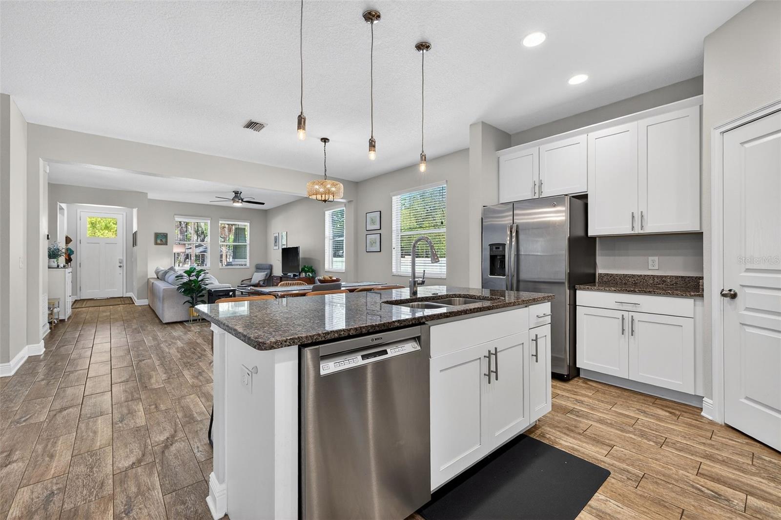 1003 E COMANCHE AVE, TAMPA, FL, 33604