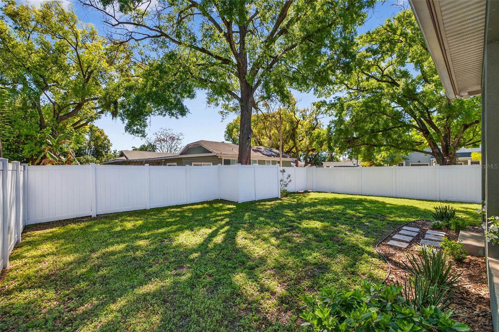 1003 E COMANCHE AVE, TAMPA, FL, 33604