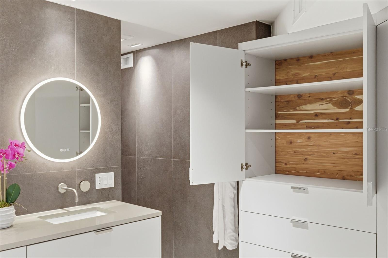 722 PINELLAS BAYWAY S #104, TIERRA VERDE, FL, 33715