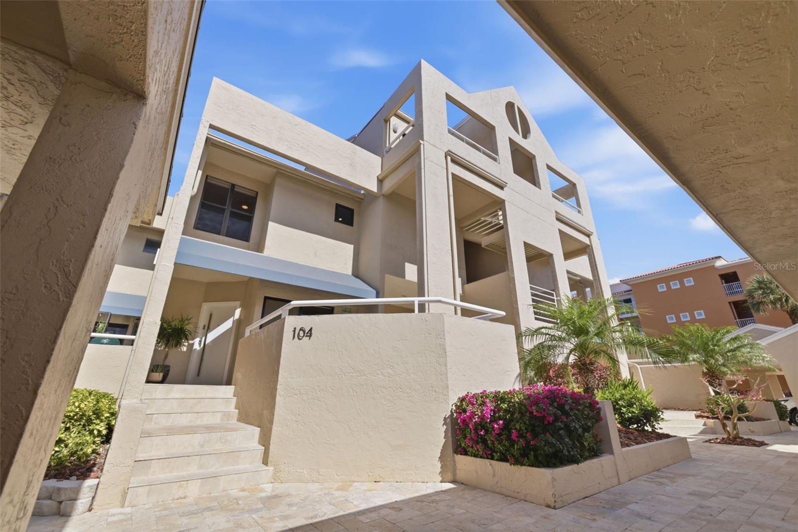 722 PINELLAS BAYWAY S #104, TIERRA VERDE, FL, 33715