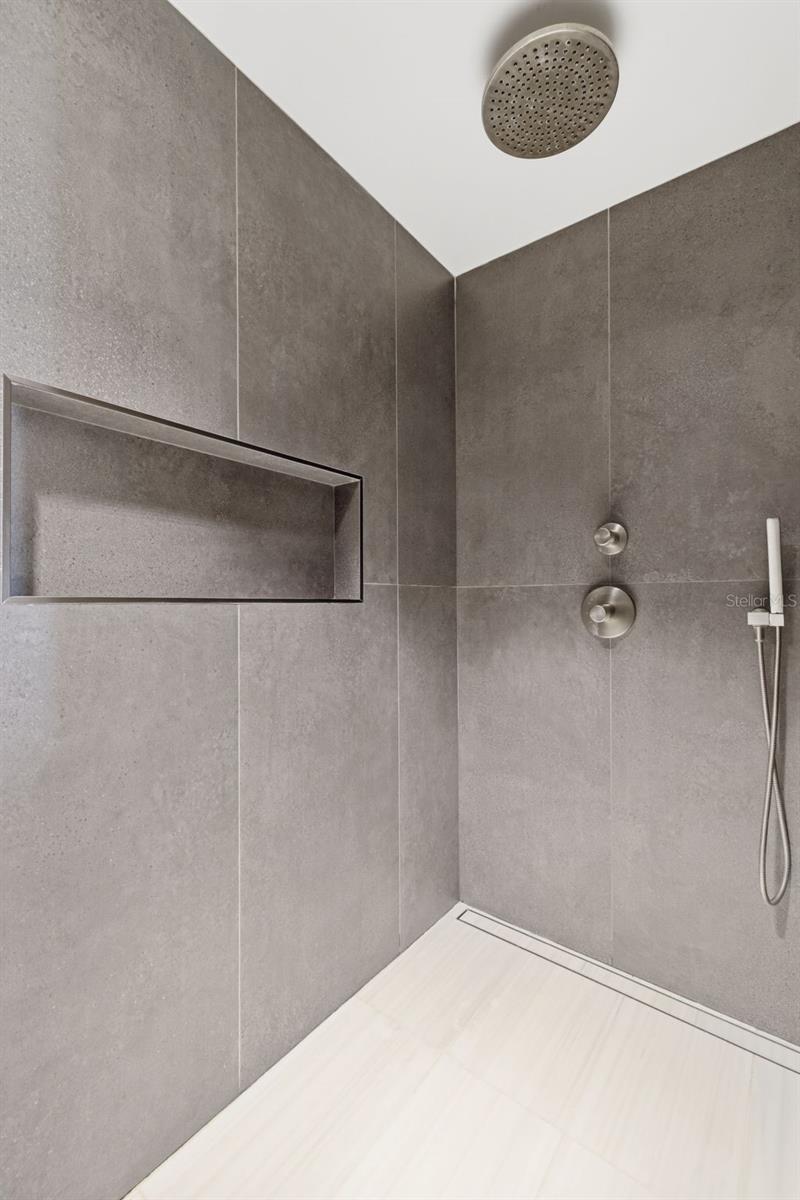 722 PINELLAS BAYWAY S #104, TIERRA VERDE, FL, 33715