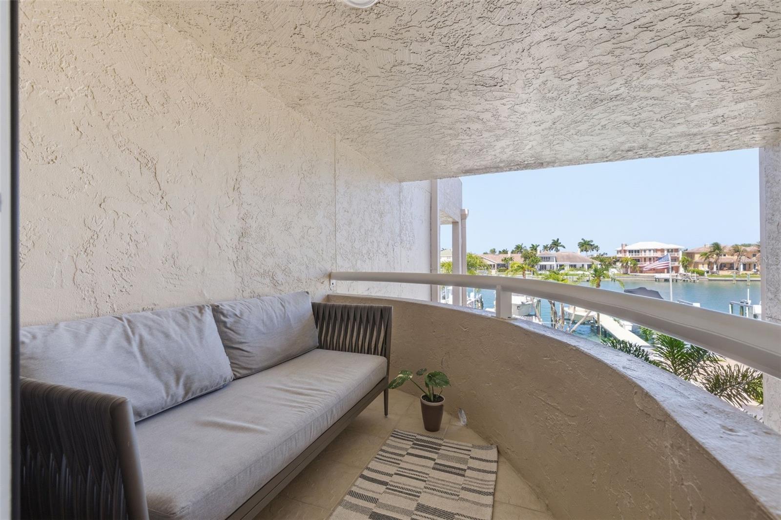 722 PINELLAS BAYWAY S #104, TIERRA VERDE, FL, 33715