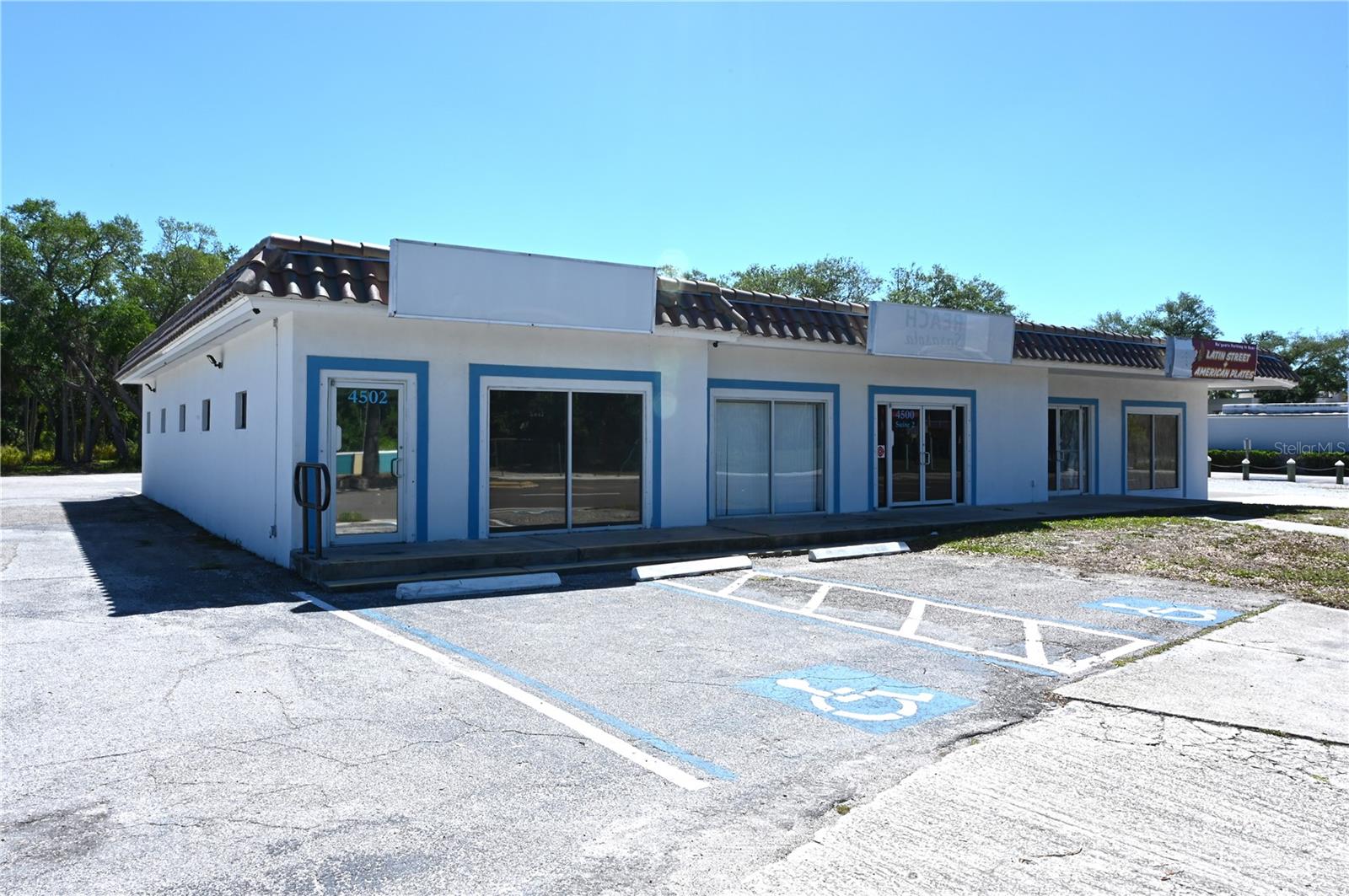 4500 N TAMIAMI TRL, SARASOTA, FL, 34234