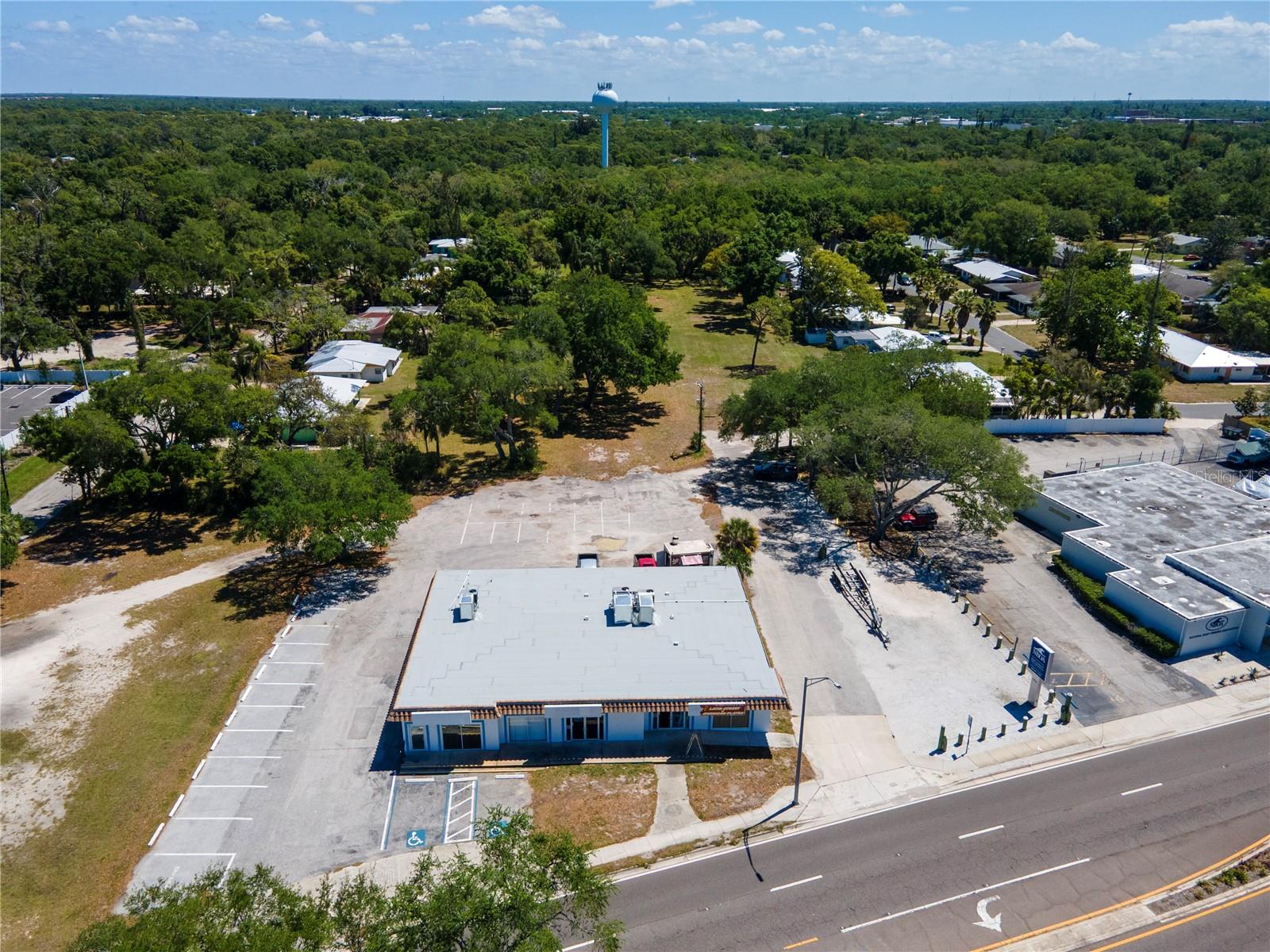 4500 N TAMIAMI TRL, SARASOTA, FL, 34234