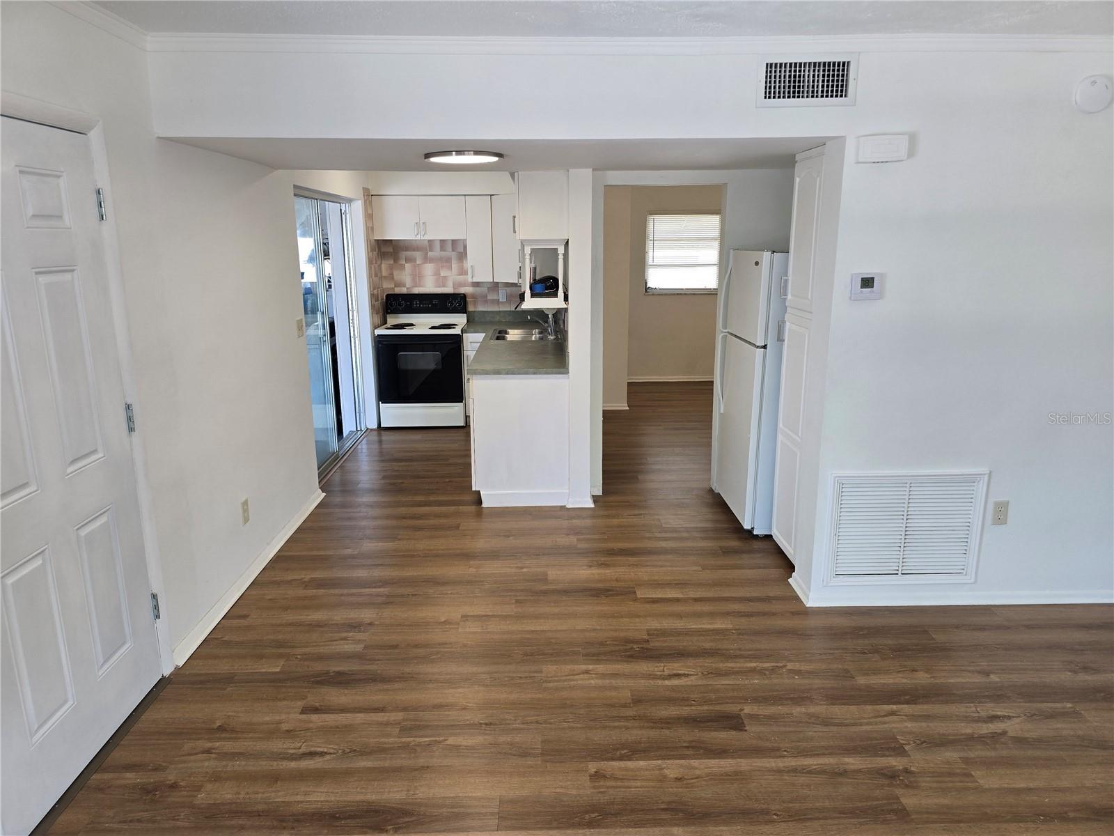 250 ROSERY RD NW #275, LARGO, FL, 33770