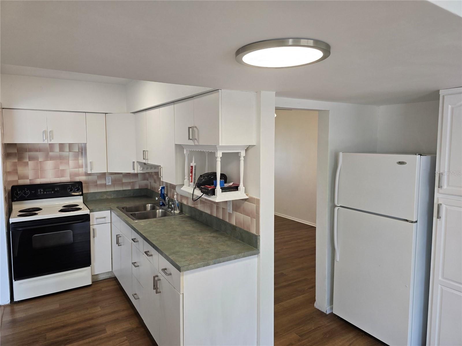 250 ROSERY RD NW #275, LARGO, FL, 33770