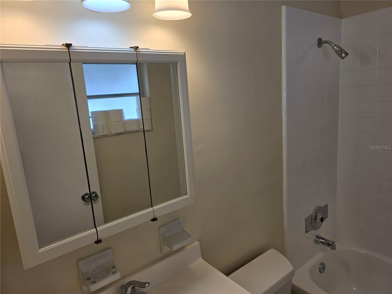 250 ROSERY RD NW #275, LARGO, FL, 33770