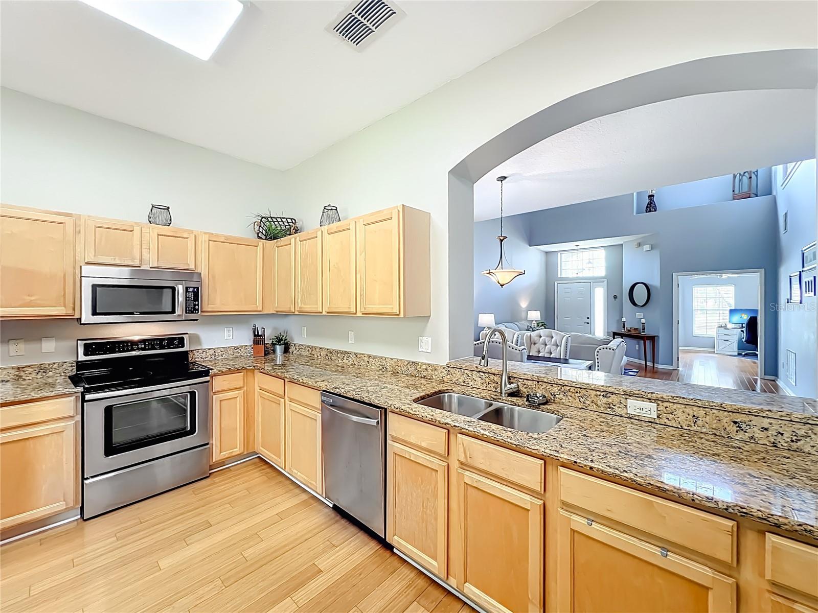 949 PICKFAIR TER, LAKE MARY, FL, 32746