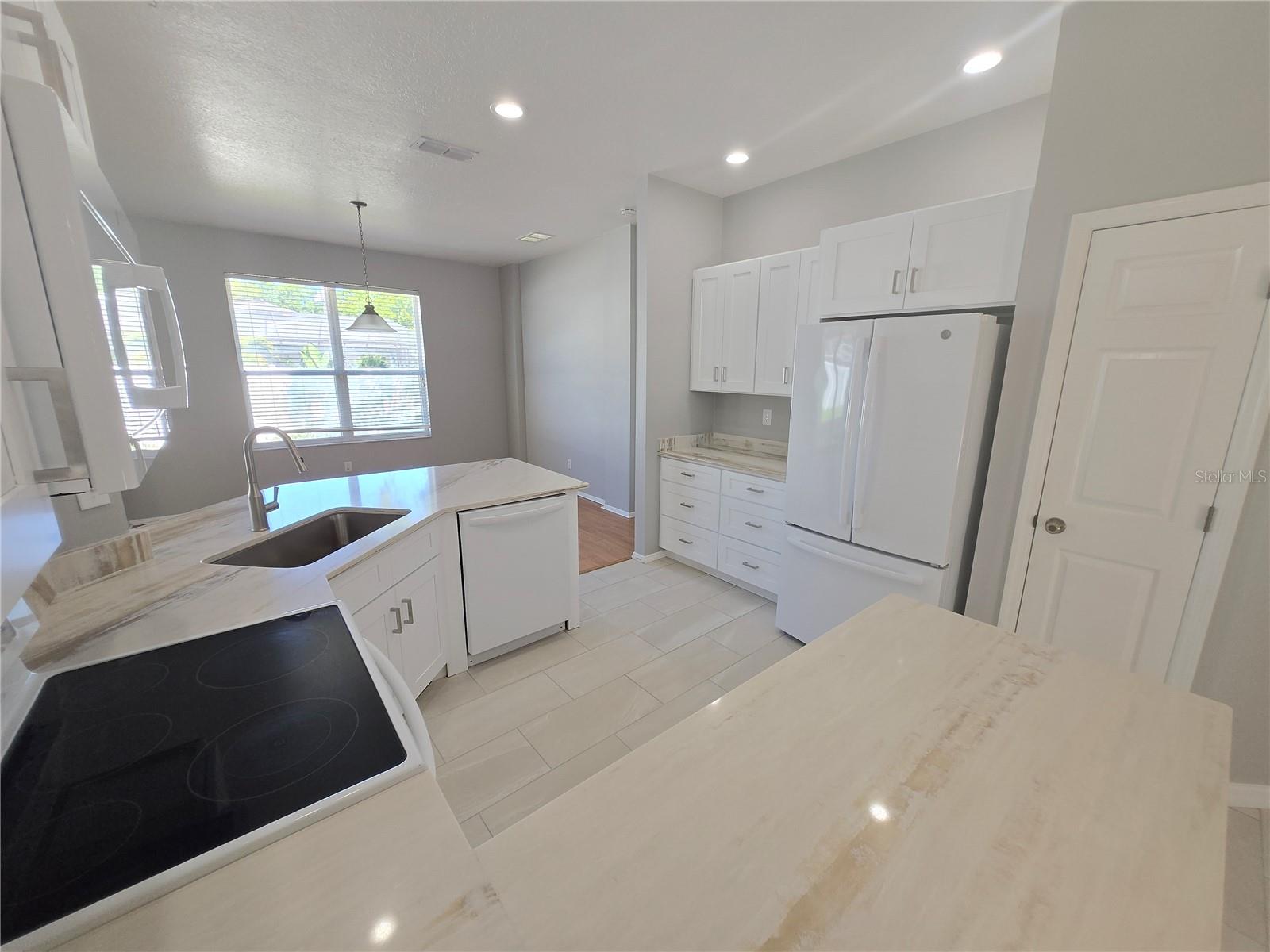 4211 2ND AVE E, BRADENTON, FL, 34208