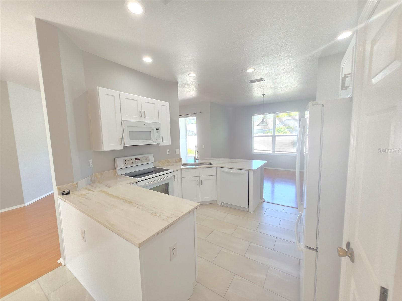 4211 2ND AVE E, BRADENTON, FL, 34208