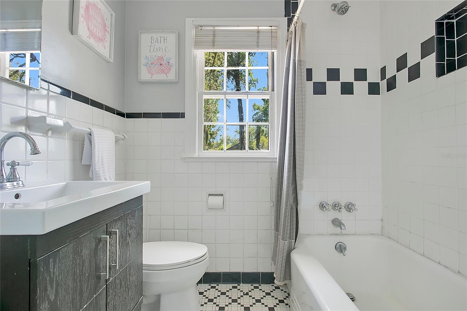 1610 E JEFFERSON ST, ORLANDO, FL, 32803