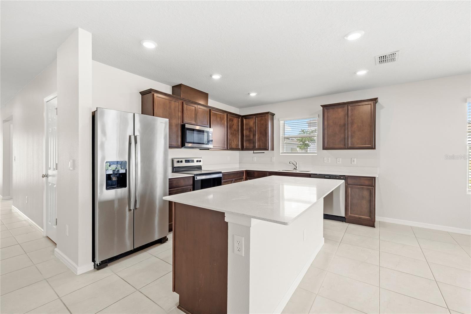 1575 ASPEN AVE, DAVENPORT, FL, 33837