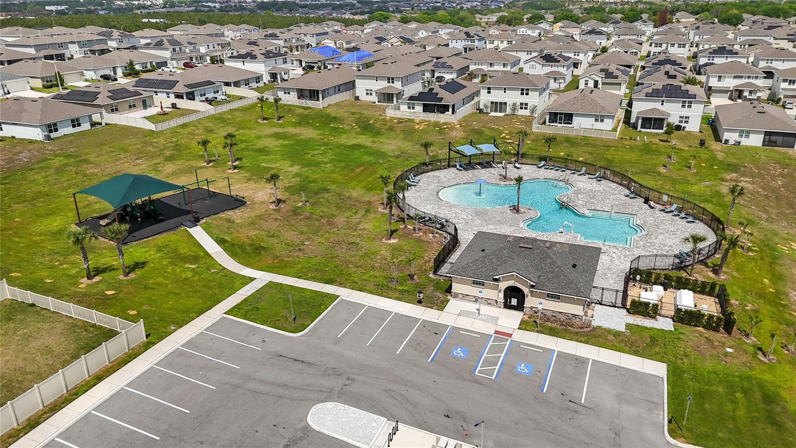 1575 ASPEN AVE, DAVENPORT, FL, 33837