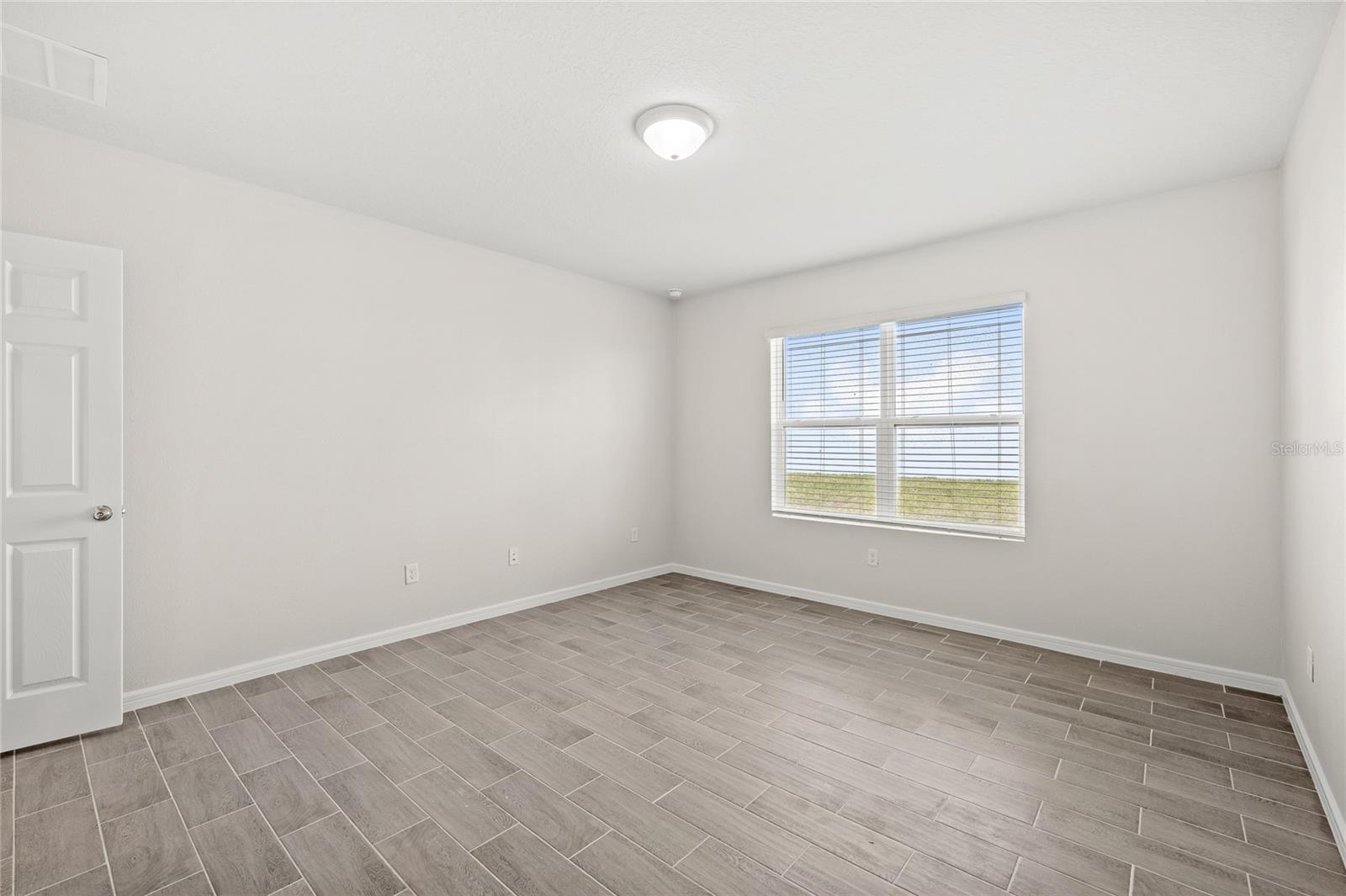 1575 ASPEN AVE, DAVENPORT, FL, 33837