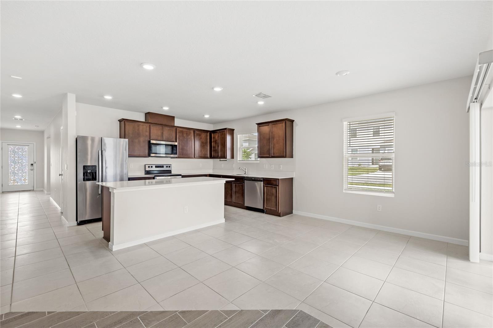 1575 ASPEN AVE, DAVENPORT, FL, 33837