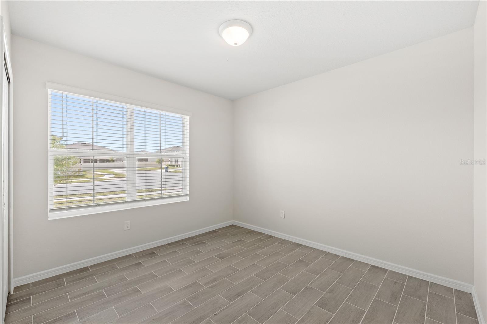 1575 ASPEN AVE, DAVENPORT, FL, 33837
