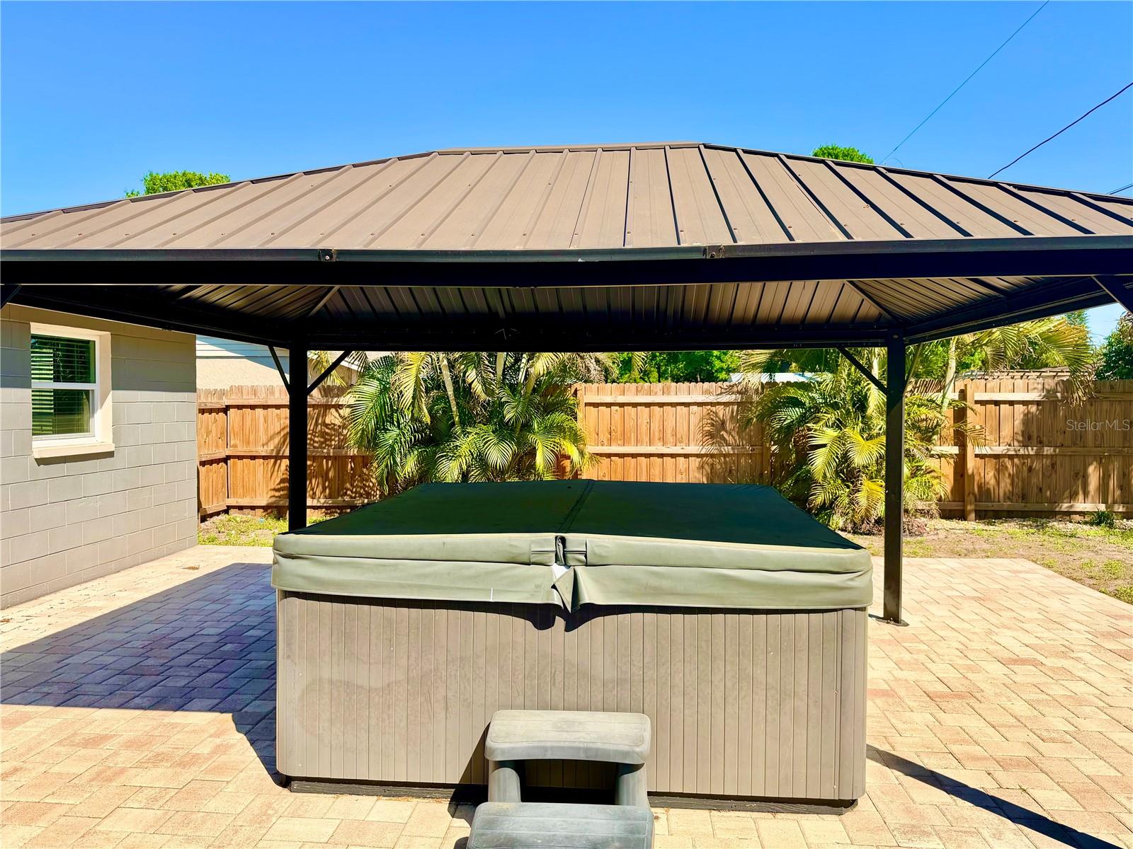 8428 91ST TER, SEMINOLE, FL, 33777