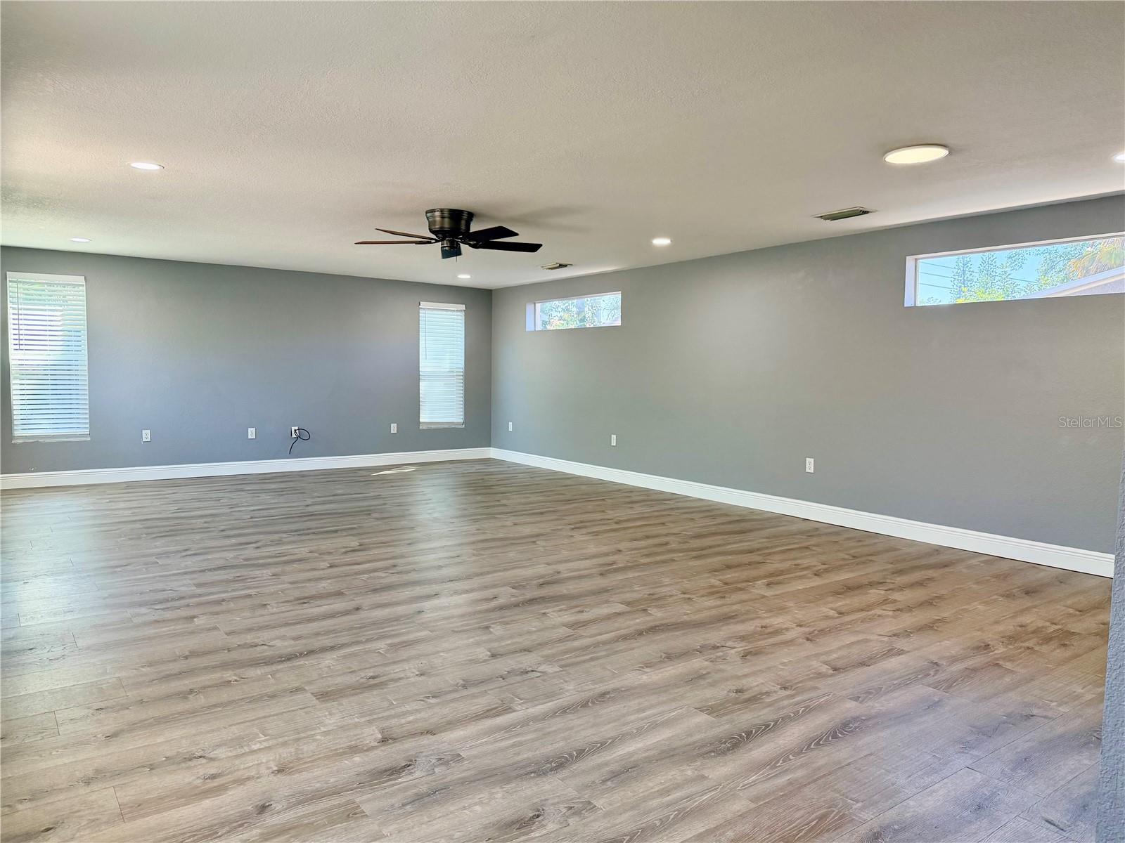 8428 91ST TER, SEMINOLE, FL, 33777