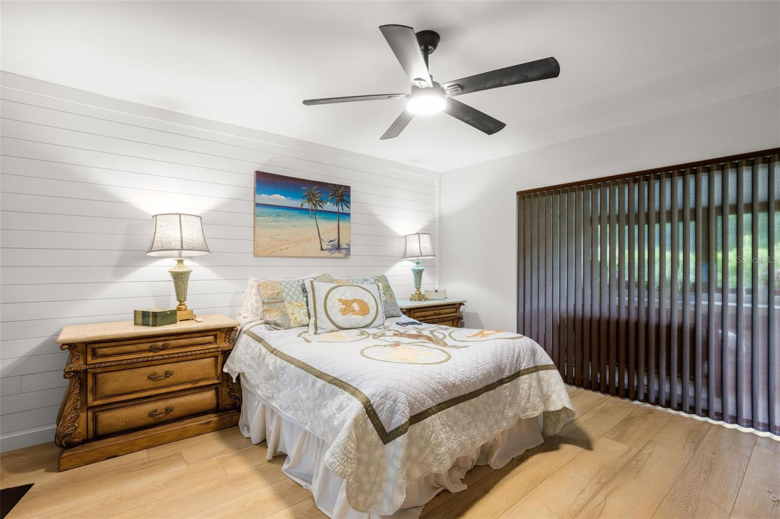 large master bedroom