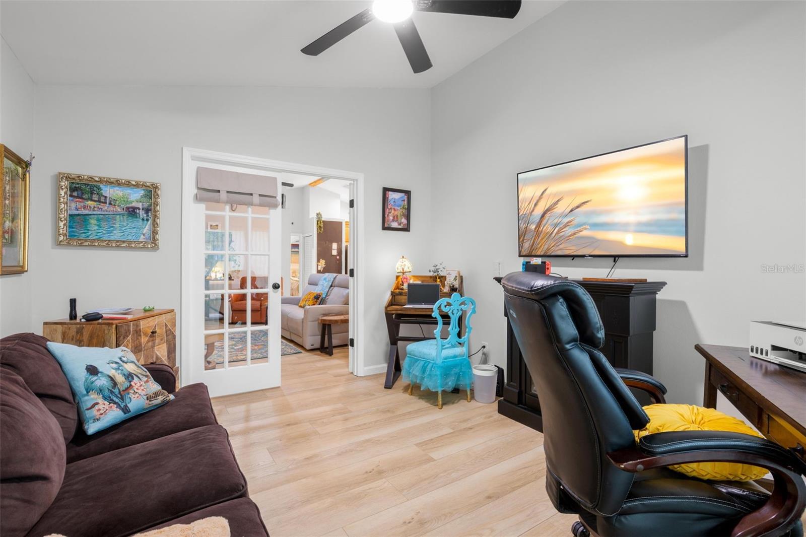 office/bedroom 3 no closet