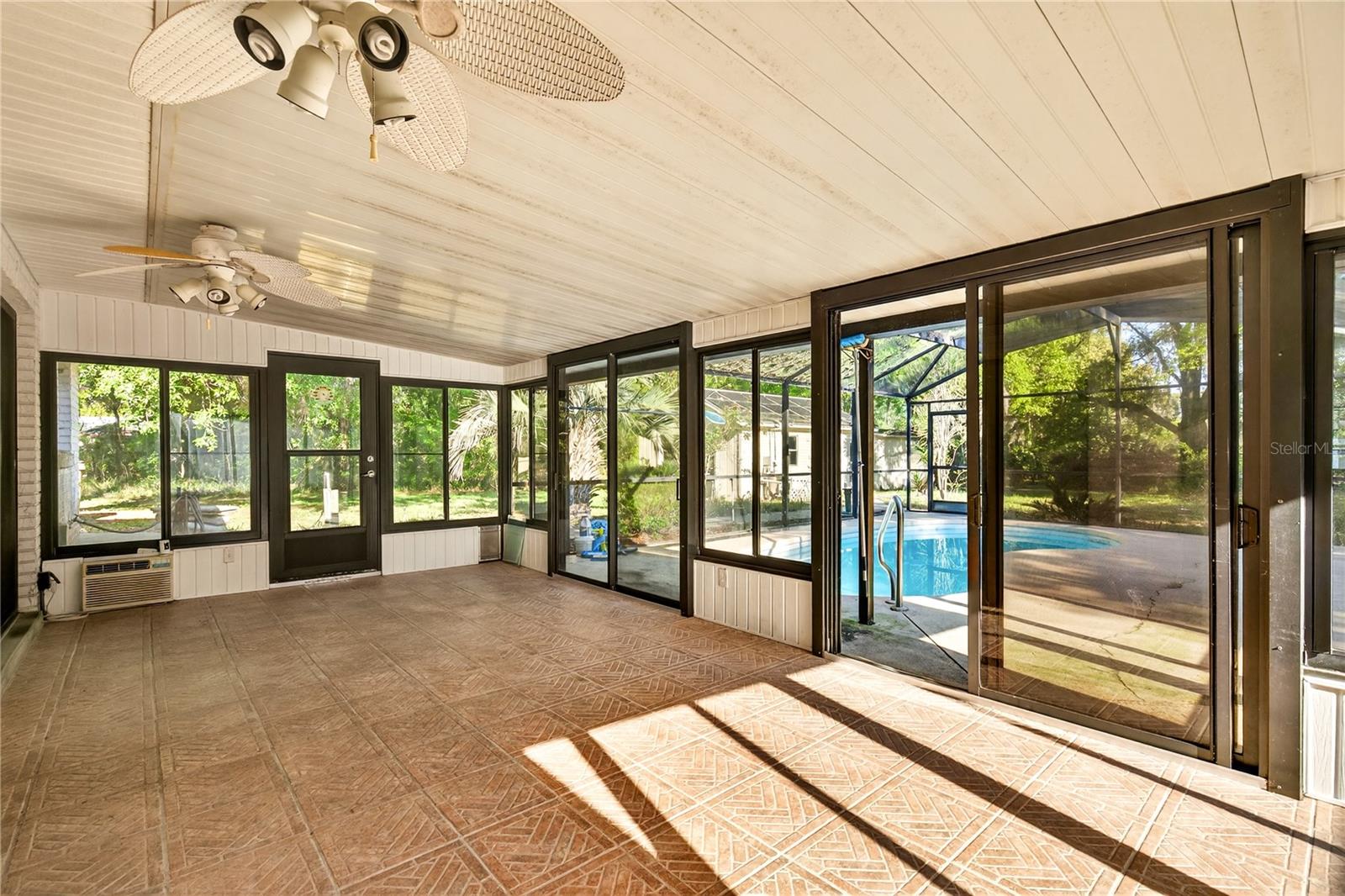 11449 OCKLAWAHA DR, LEESBURG, FL, 34788