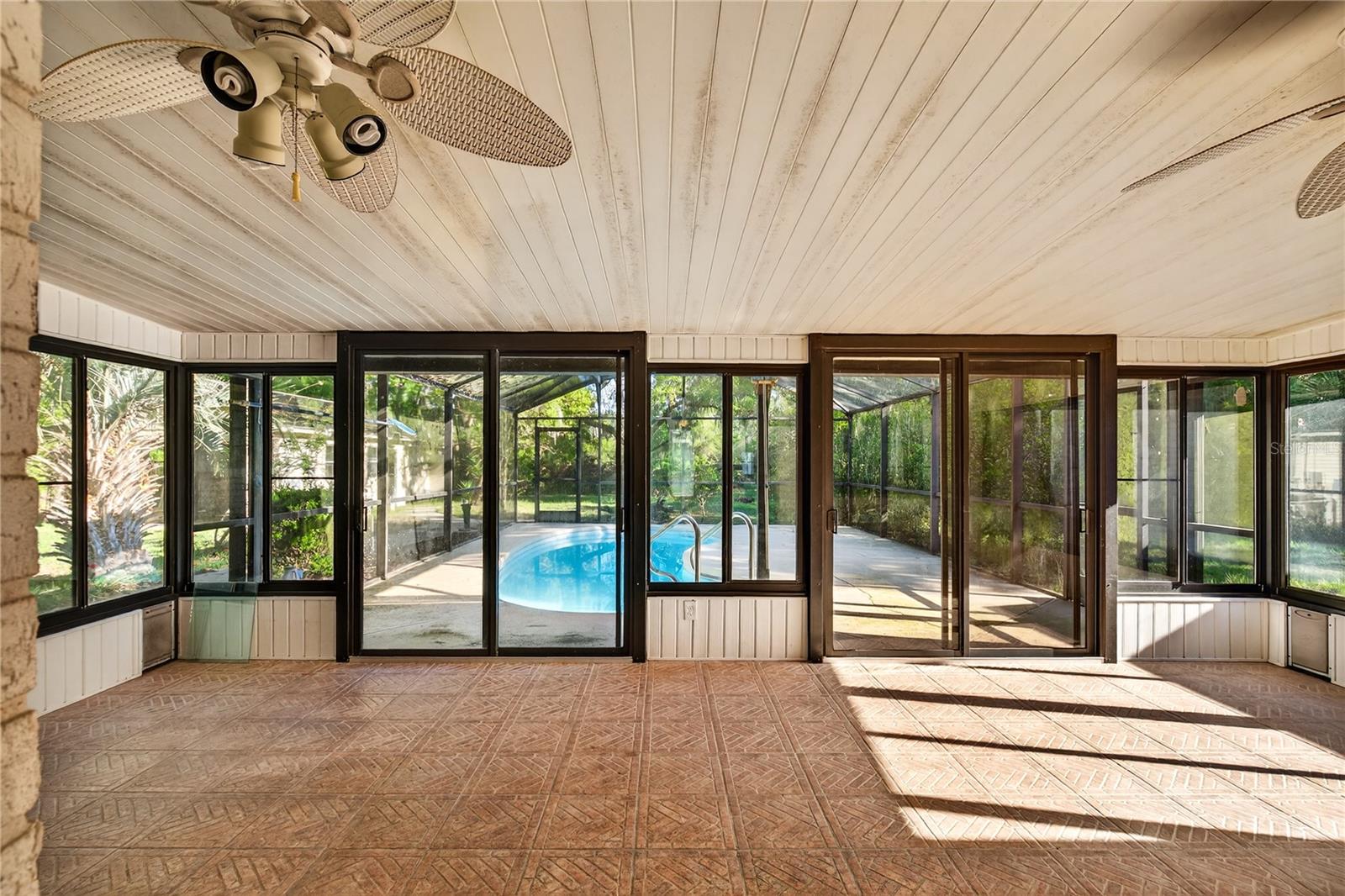 11449 OCKLAWAHA DR, LEESBURG, FL, 34788