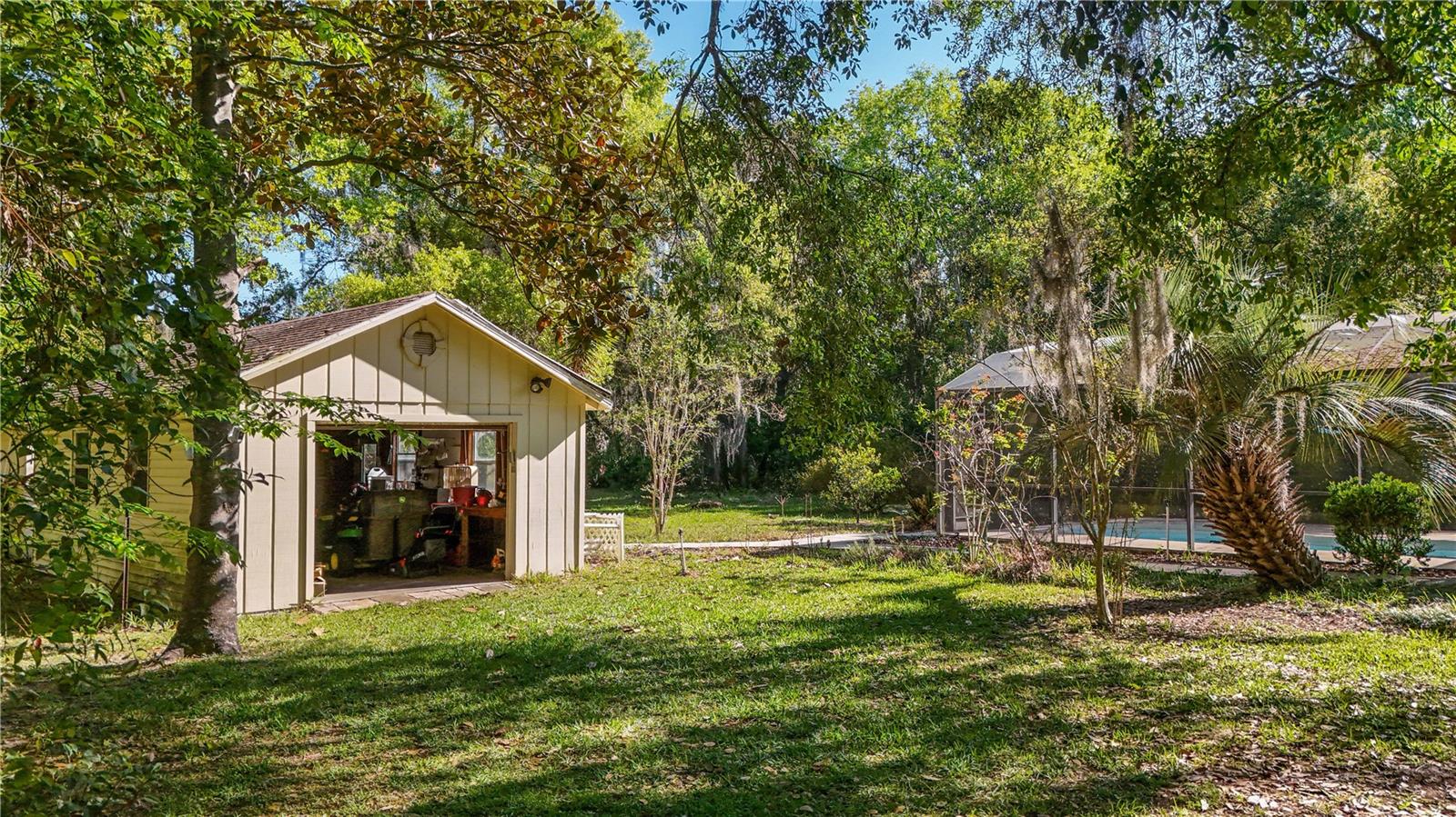 11449 OCKLAWAHA DR, LEESBURG, FL, 34788