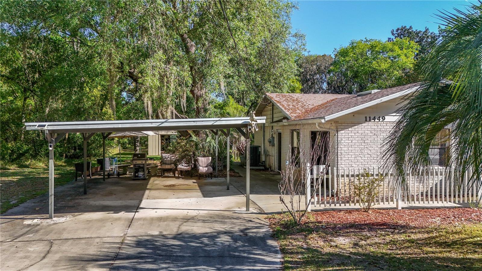 11449 OCKLAWAHA DR, LEESBURG, FL, 34788