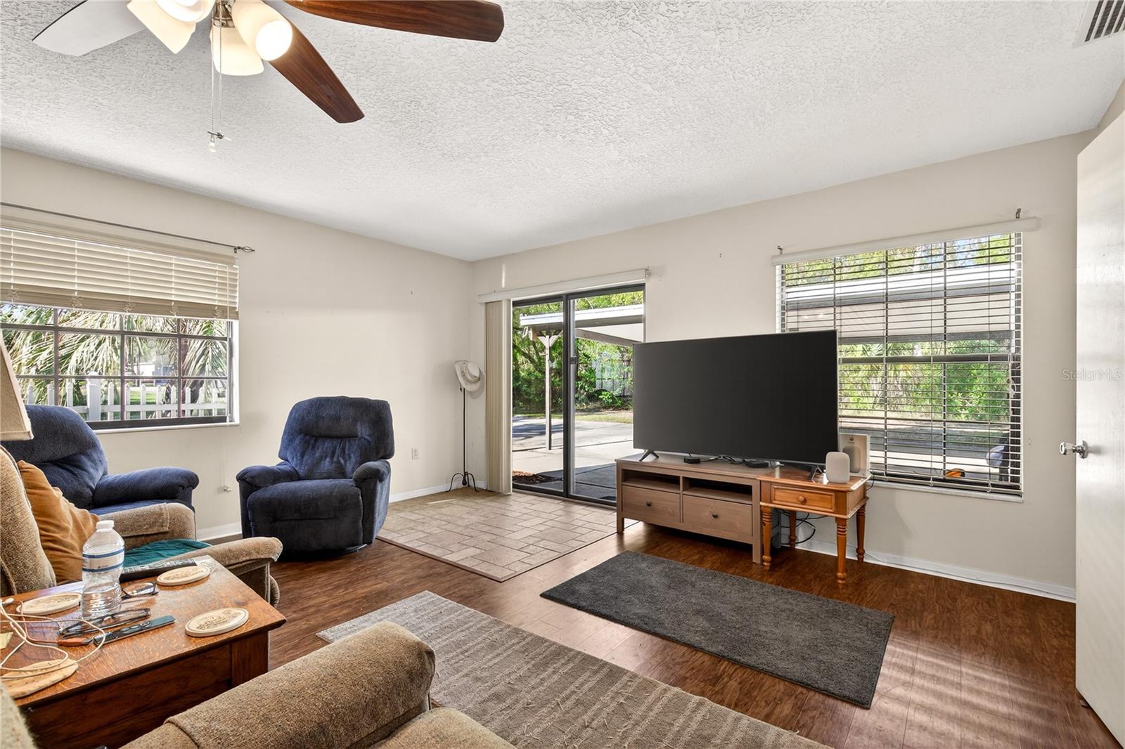 11449 OCKLAWAHA DR, LEESBURG, FL, 34788