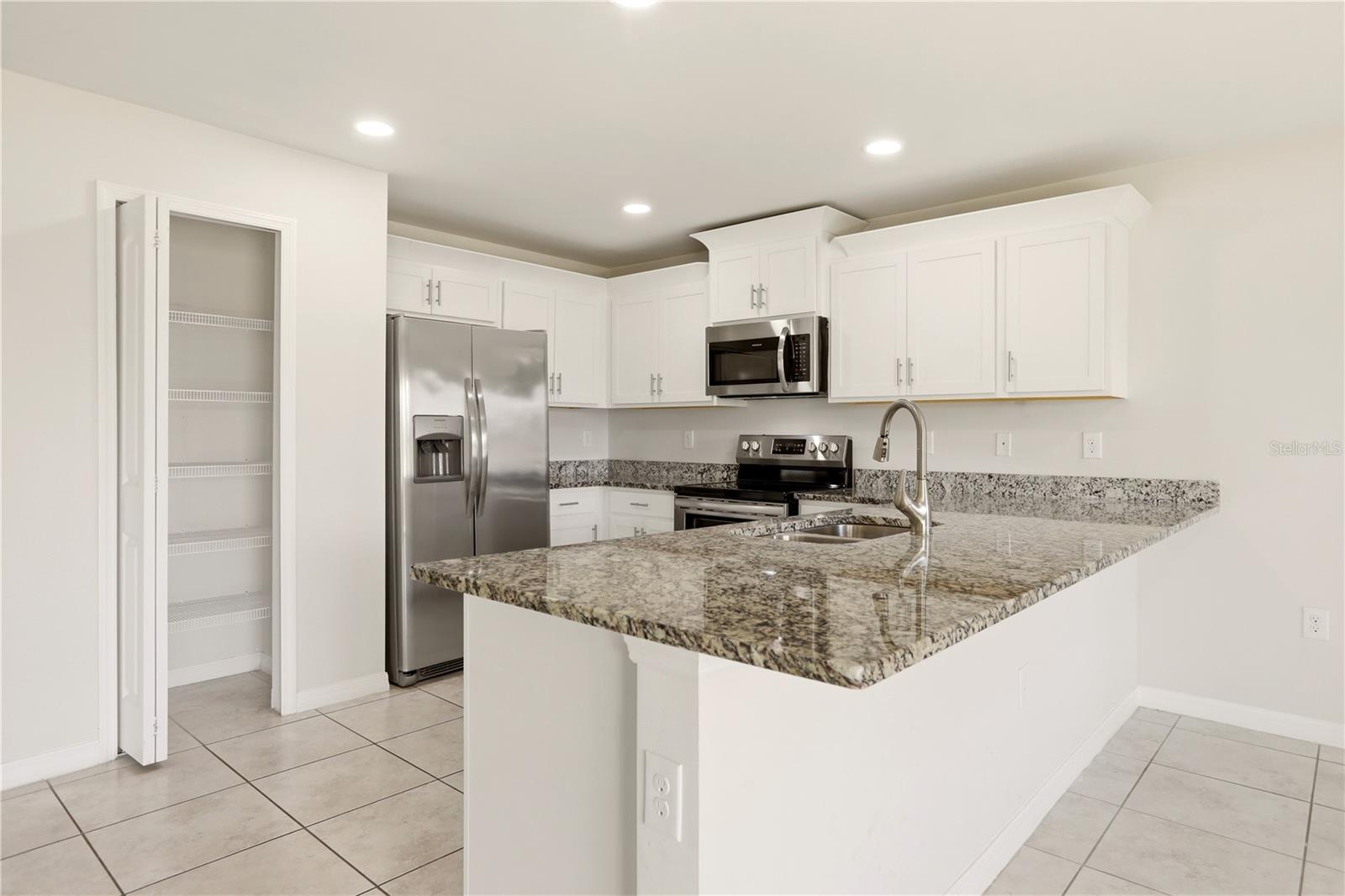 1317 NE 2ND AVE, CAPE CORAL, FL, 33909
