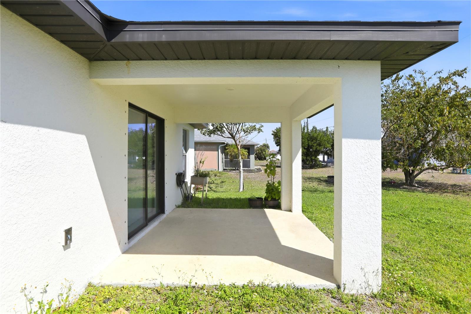 1317 NE 2ND AVE, CAPE CORAL, FL, 33909