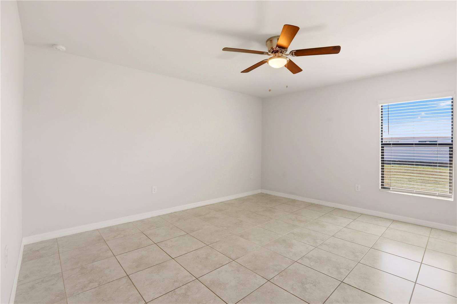 1317 NE 2ND AVE, CAPE CORAL, FL, 33909