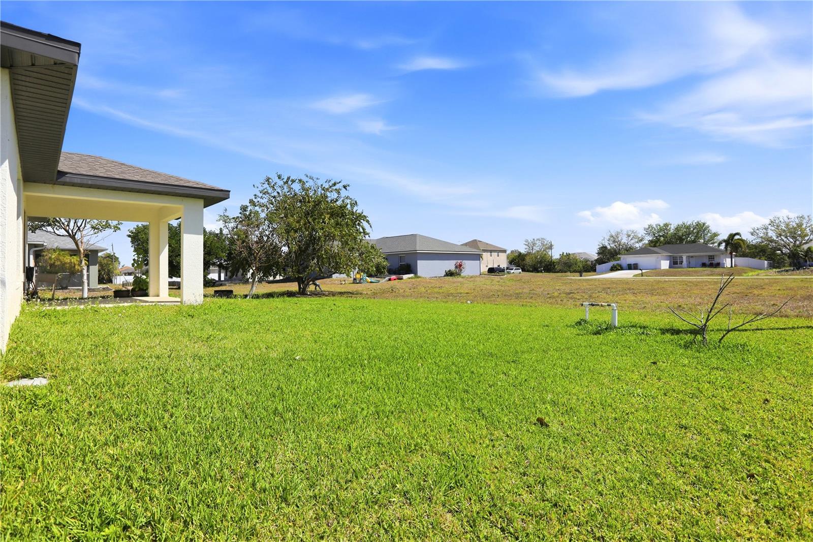 1317 NE 2ND AVE, CAPE CORAL, FL, 33909