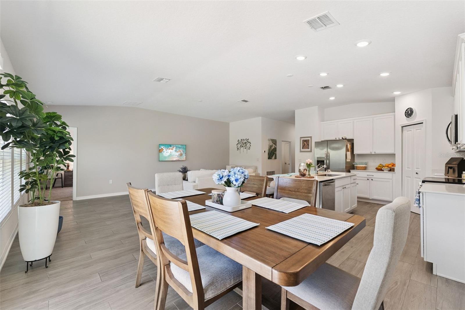 3963 WILLOWBROOK DR, EDGEWATER, FL, 32141