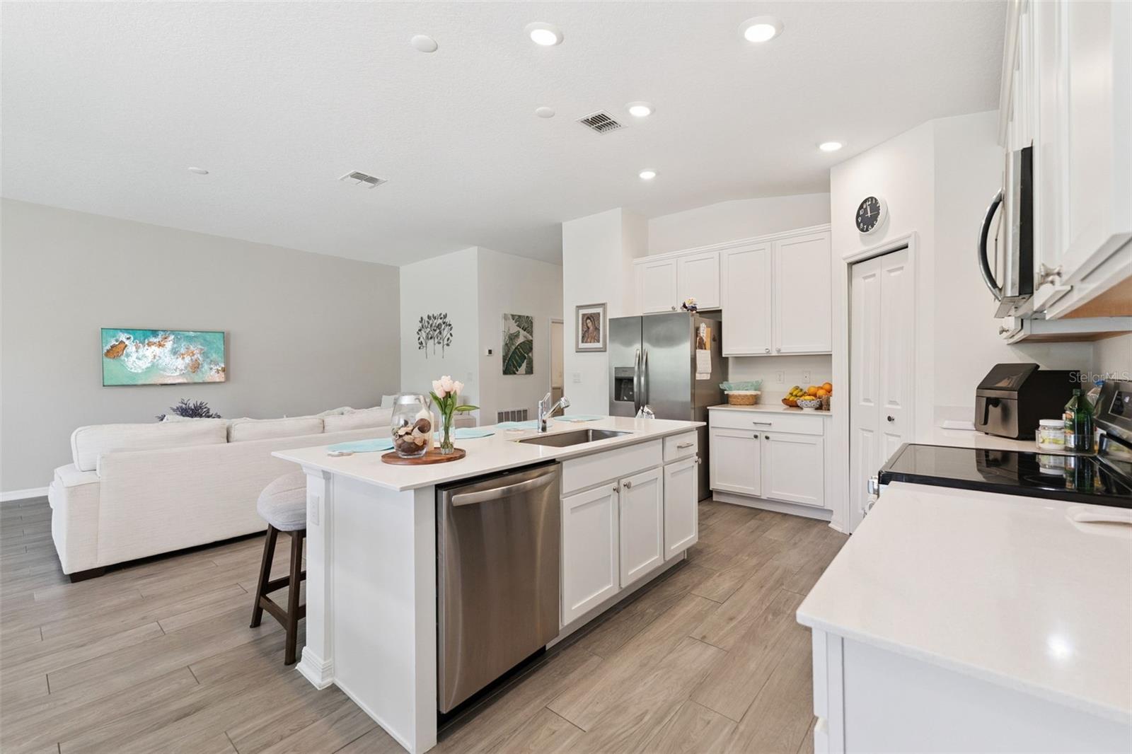 3963 WILLOWBROOK DR, EDGEWATER, FL, 32141