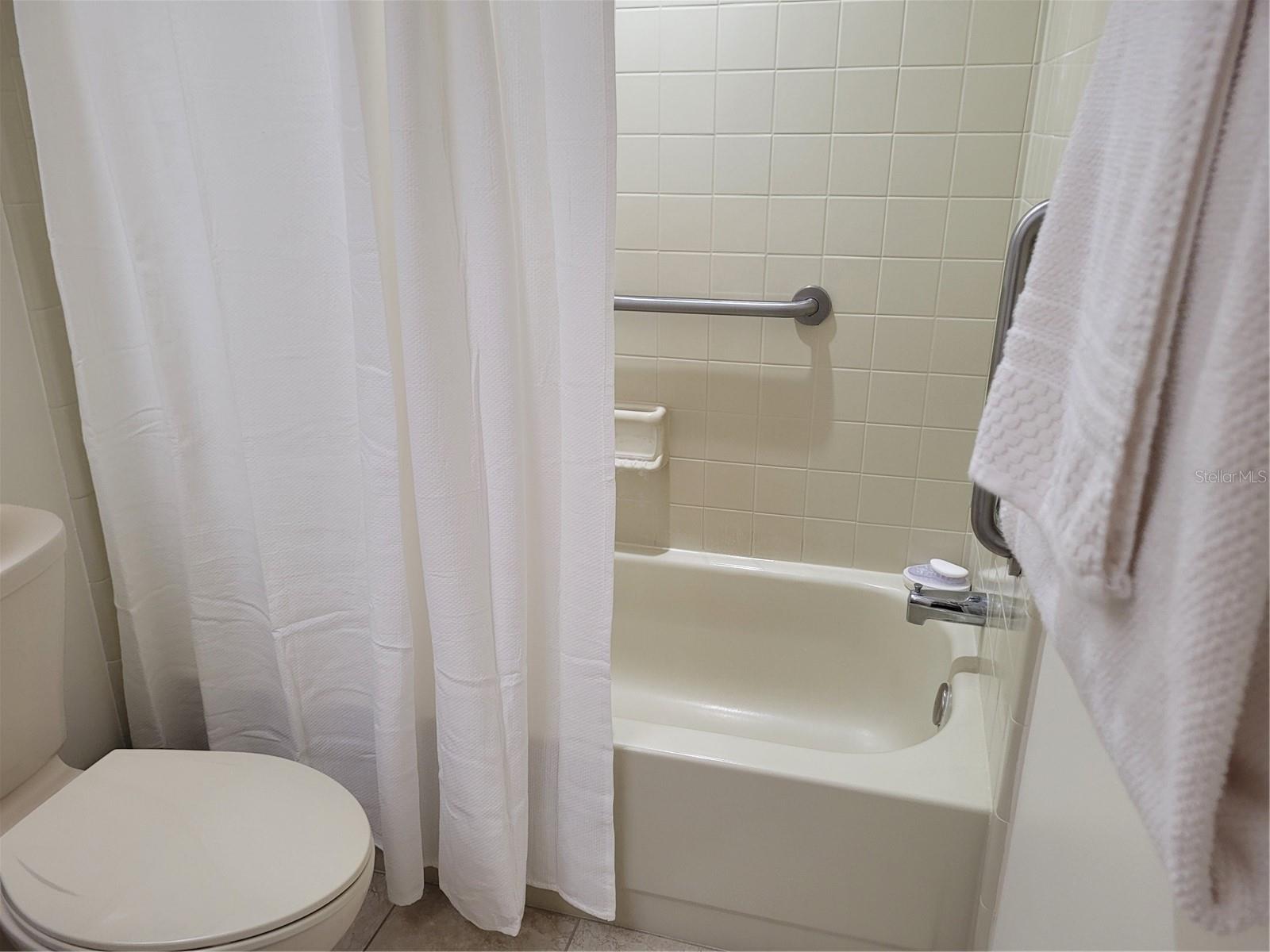 Secound Bathroom With tub