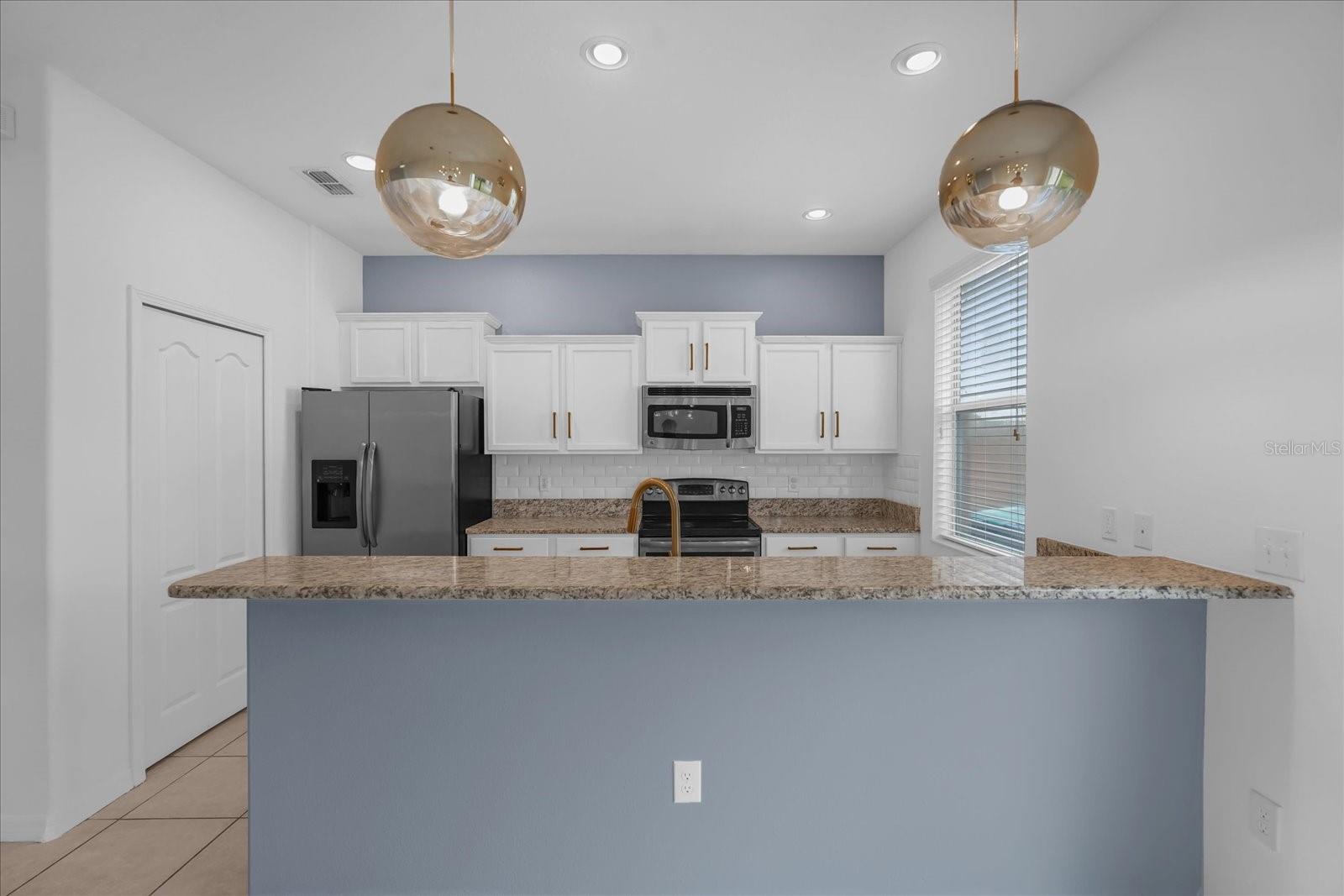 10815 SAVANNAH LANDING CIR, ORLANDO, FL, 32832