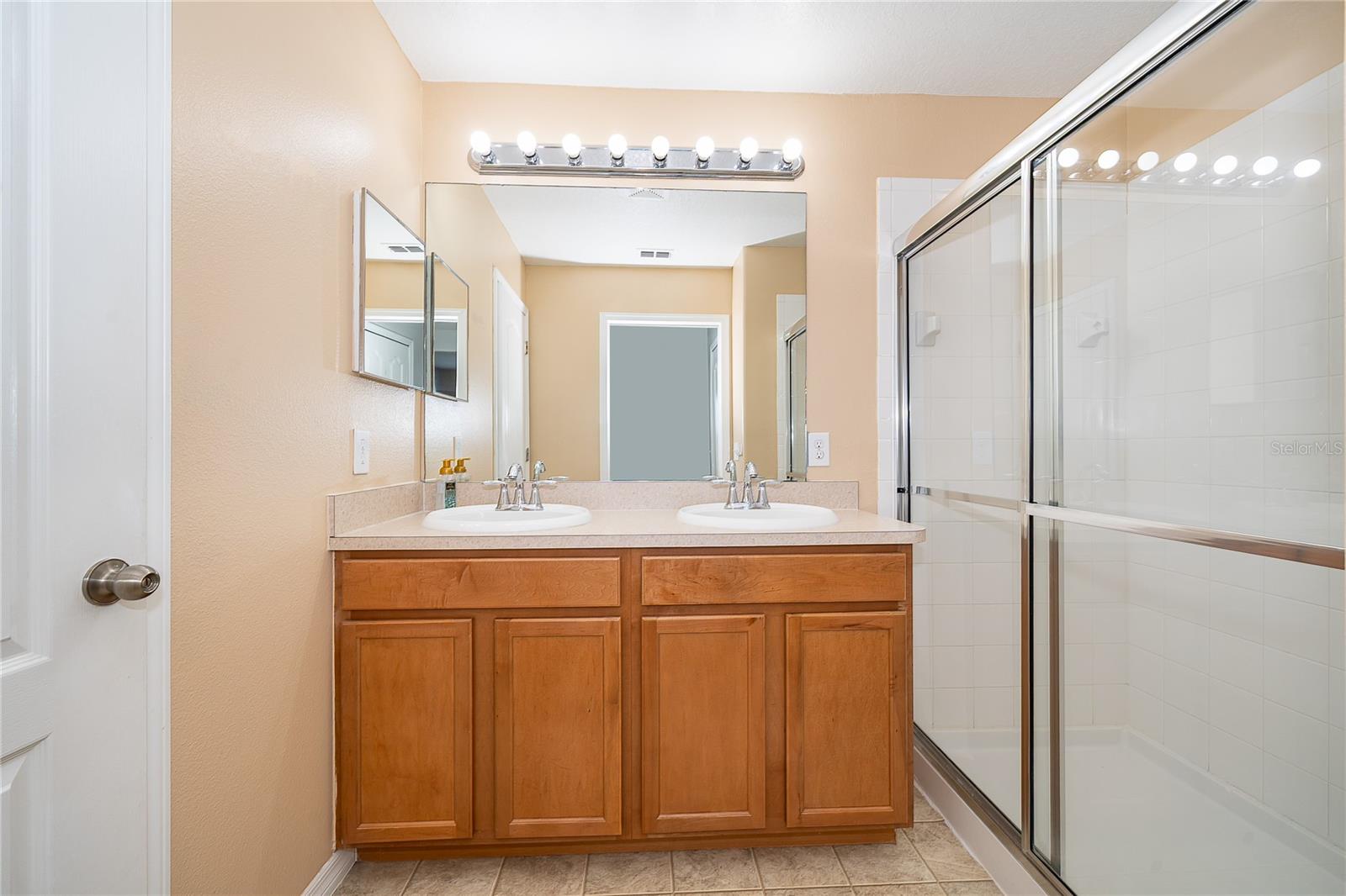 2942 RODRICK CIR, ORLANDO, FL, 32824